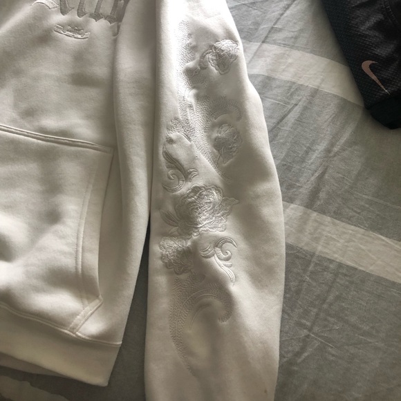 Kith x Nike Lebron Cloak Hoodie - small - white - Picture 4 of 7